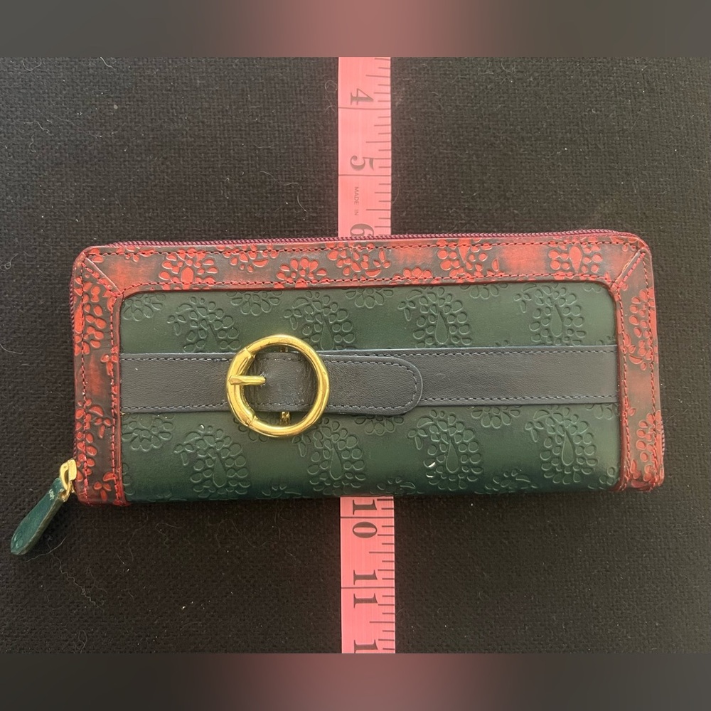 Holii GENUINE LEATHER & HANDMADE Wallet - Multi Colored With Buckle Accent